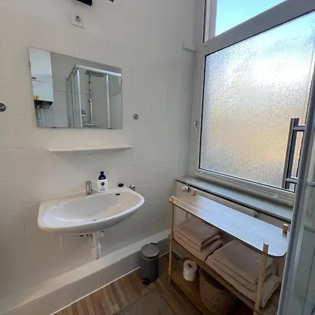 Im Erdgeschoss Ground Floor Near It نيوس