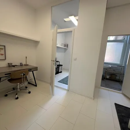 شقة Im Erdgeschoss Ground Floor Near It