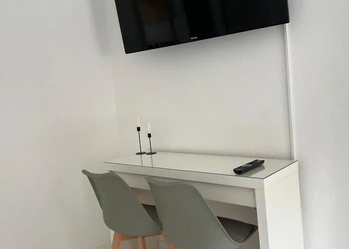 Im Erdgeschoss Ground Floor Near It *