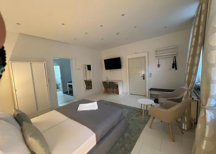 Im Erdgeschoss Ground Floor Near It Lejlighed