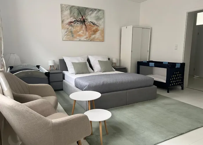 Im Erdgeschoss Ground Floor Near It * Neuss